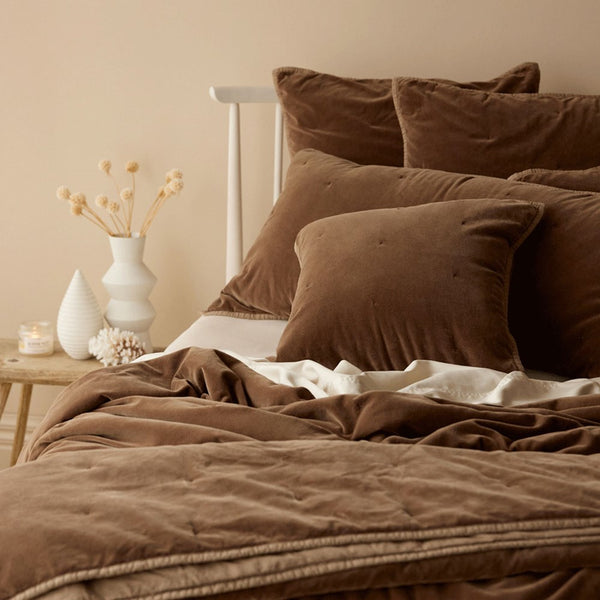 Venus Cotton Velvet Quilted Coverlet