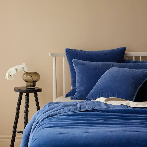 Venus Cotton Velvet Quilted Coverlet